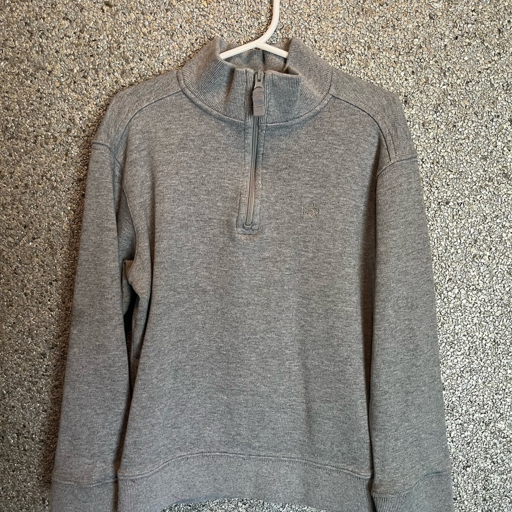 Boys Sz S Southern Tide 1/4 zip pullover.